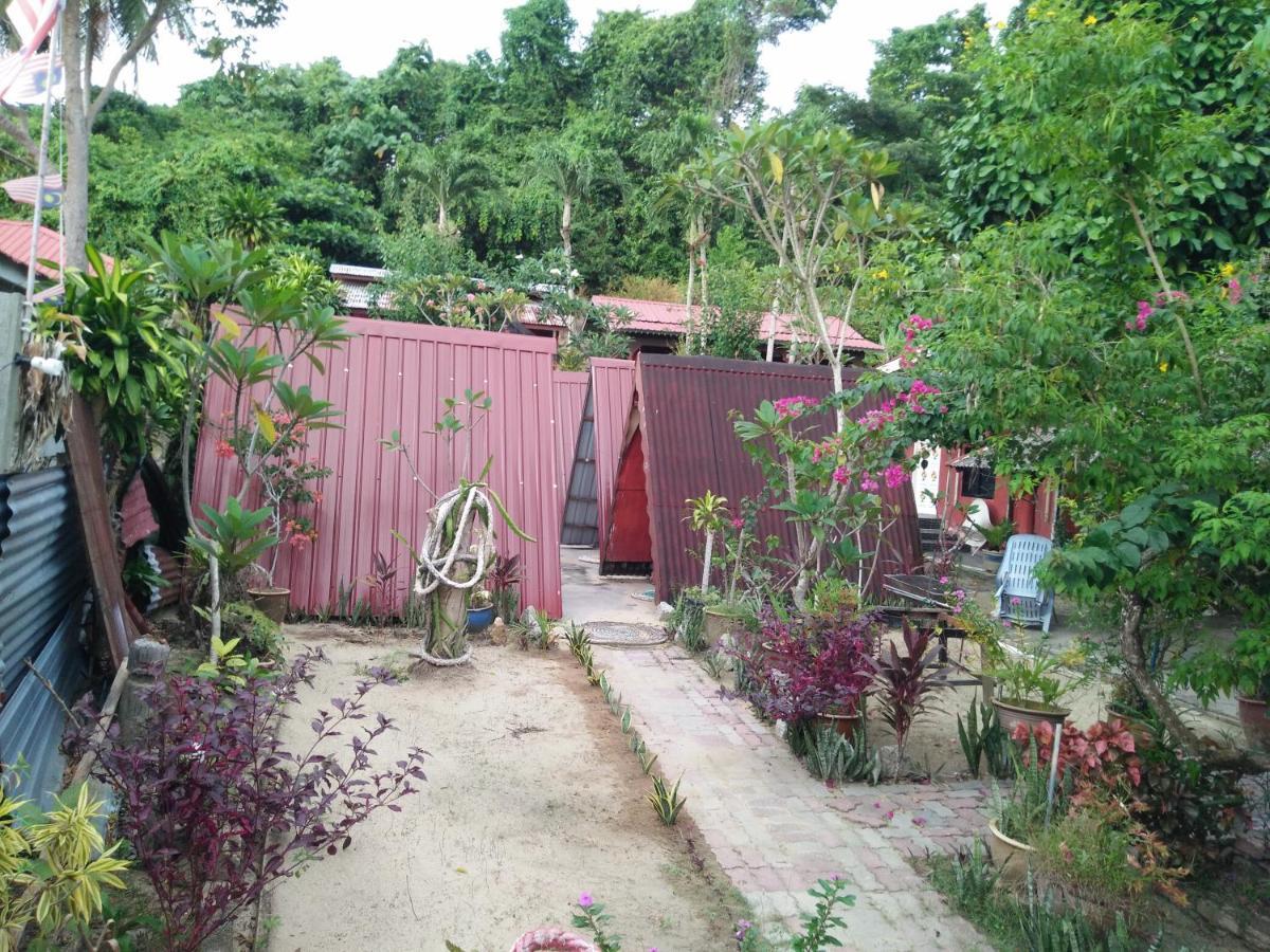 Hotel Nazri Nipah Camp Pangkor Kampung Teluk Nipah Exterior foto